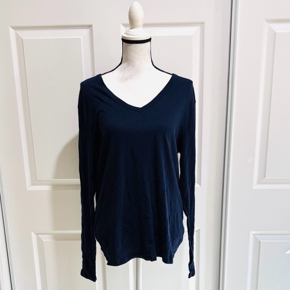 Gap Long Sleeve V-neck Tee
